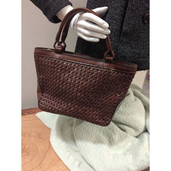 Liz Claiborne Handbags - VINTAGE Liz Claiborne Basket Weave Woven Brown Shoulder Purse Bag!